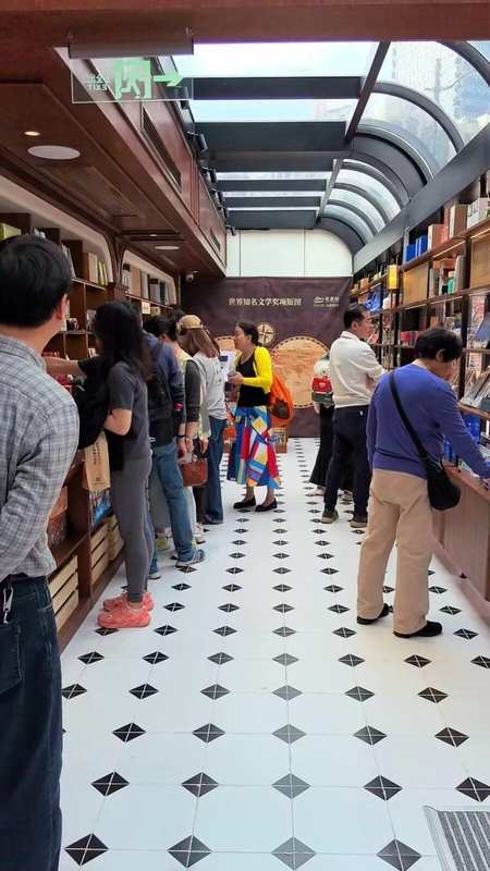 浮躁生活里的慰藉:寻找虹书舫带来的心灵栖息地 情感心理