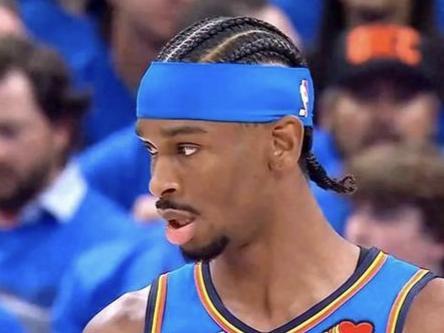  【深度复盘】从摆烂到西部第二：雷霆体系如何重塑NBA中锋价值坐标 体育新闻