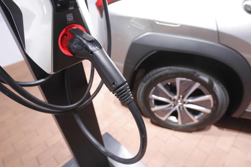  《丰田Q3净利润430亿背后的硬核拆解：数据揭示全球车企盈利能力鸿沟》 汽车科技