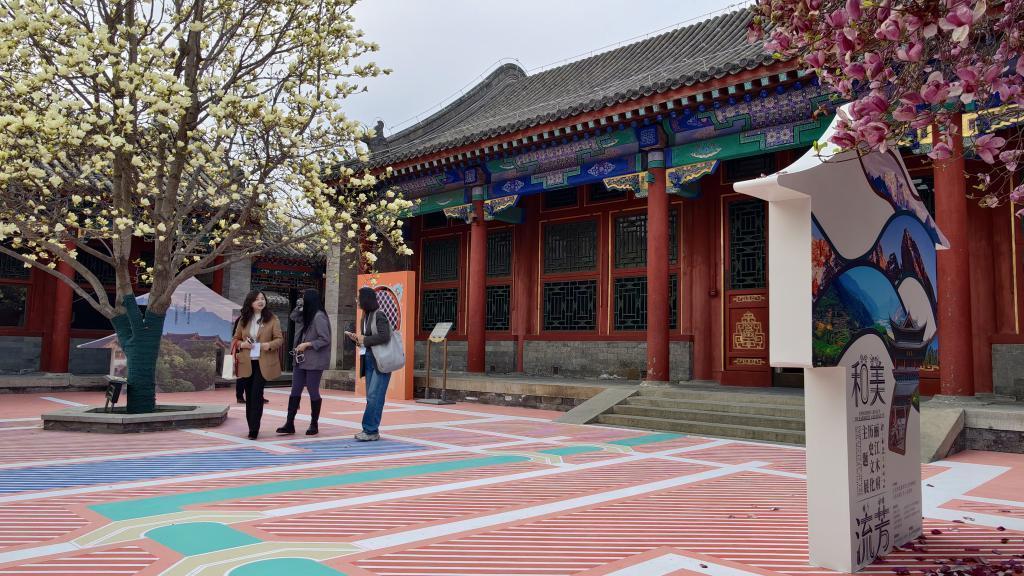  跨越四百年的文化对话：丽江木府进京展出的深层价值与技术解密 文化旅游